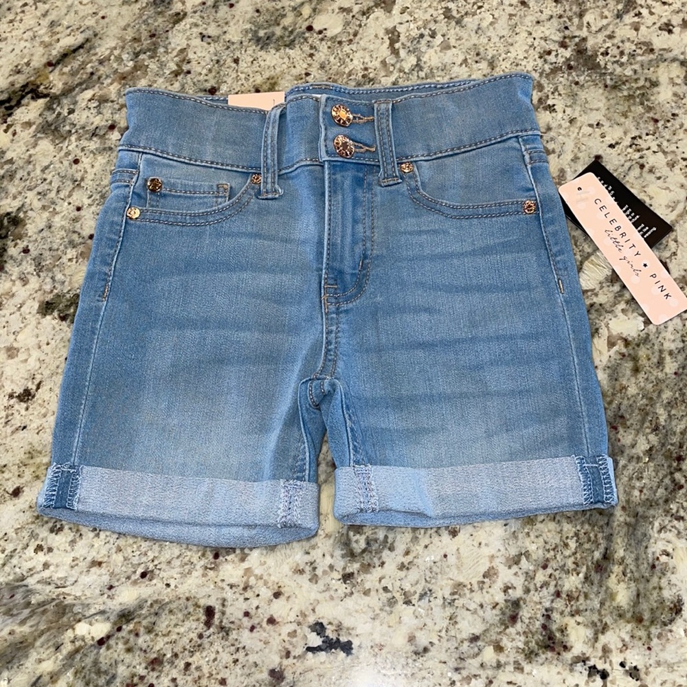 NWT Girl’s Celebrity Pink Rolled Bermuda Shorts